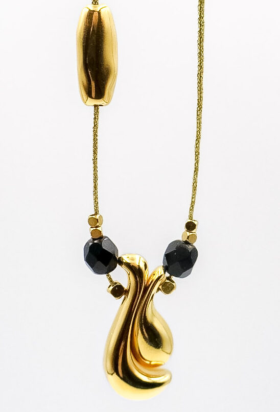 Κολιέ Γούρι 2026 με Πέτρες Μαύρου Όνυχα