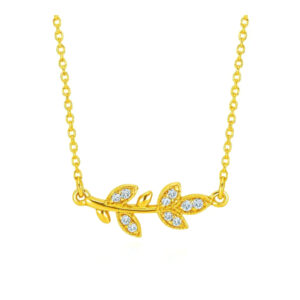 Εντυπωσιακό, χειροποίητο κολιέ από ασήμι υψηλής ποιότητας σε σχέδιο φύλλου, με λαμπερά ζιργκόν. Η κομψότητα της φύσης σε κάθε σας εμφάνιση.