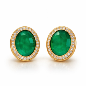 Χειροποίητα σκουλαρίκια ροζέτα από επιχρυσωμένο Ασήμι 925, με πολύτιμη πέτρα πράσινου αχάτη και μικρές λευκές πέτρες ζιργκόν. Λάμψη για καθημερινές εμφανίσεις.