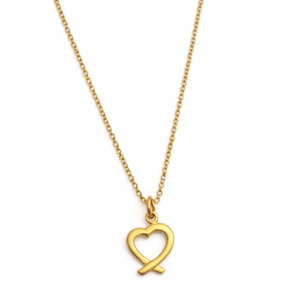 Χειροποίητο κολιέ από επιχρυσωμένο ασήμι υψηλής ποιότητας με σχέδιο καρδιάς και ματ υφή. Ιδανικό για ρομαντικές εμφανίσεις και δώρα με συβολικό χαρακτήρα.